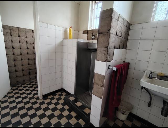 655M² WAREHOUSE FOR SALE IN DRIEHOEK